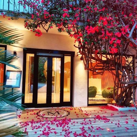 Hotel Le Mistral Порто-Веккьо Экстерьер фото