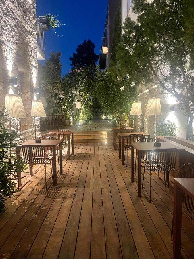 Hotel Le Mistral Порто-Веккьо Экстерьер фото