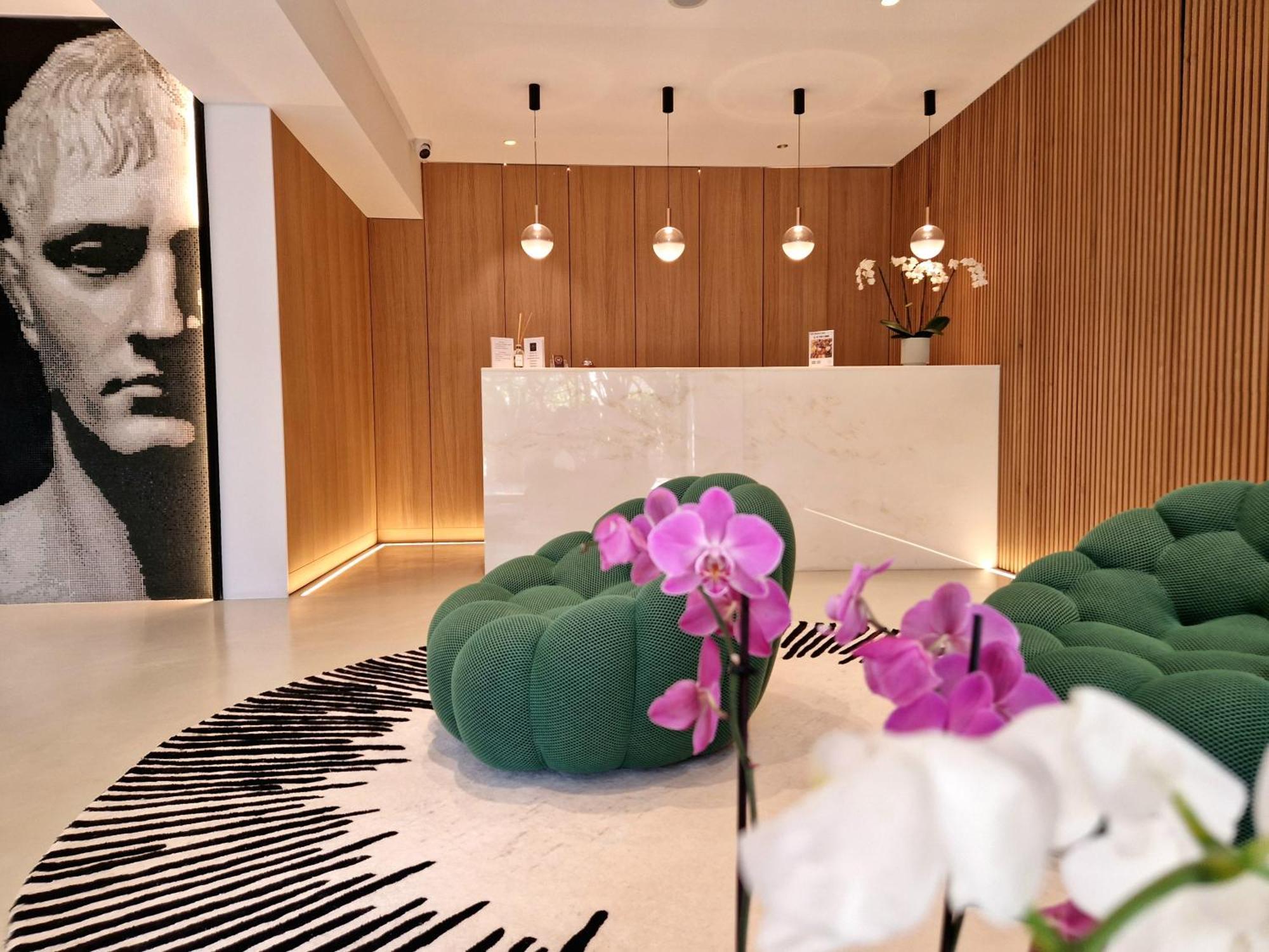 Hotel Le Mistral Порто-Веккьо Экстерьер фото