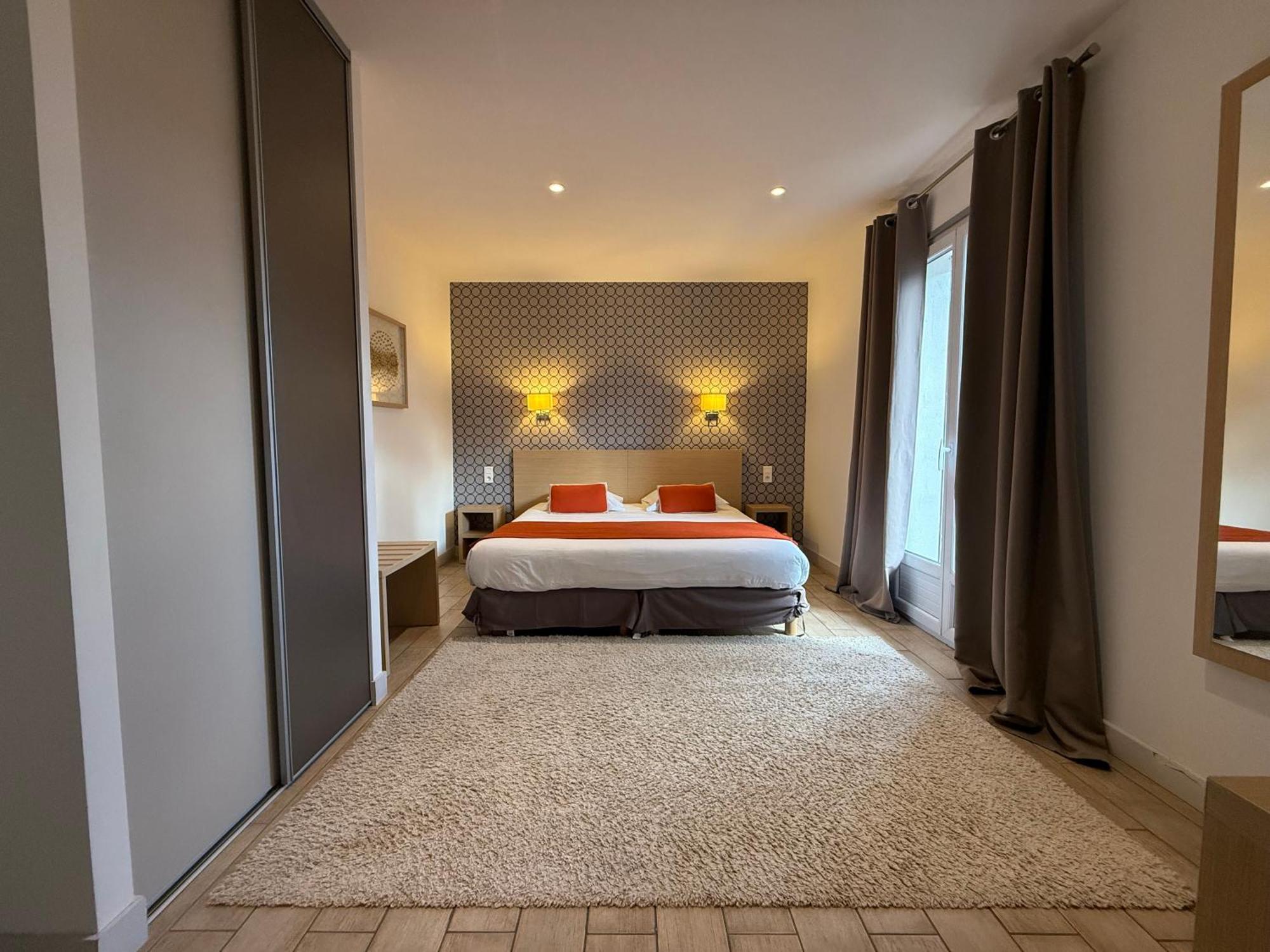 Hotel Le Mistral Порто-Веккьо Экстерьер фото